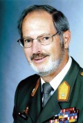 Prof. Mag. Rolf M. Urrisk-Obertynski